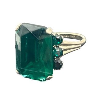 Dark green rhinestone West Germany silver tone oversized cocktail ring size 7